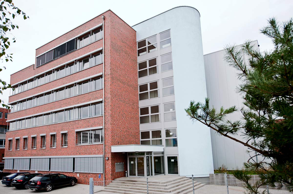 https://www.doernerarchitekten.de/ | Gewerbepark Ottensener Straße  | 3/5